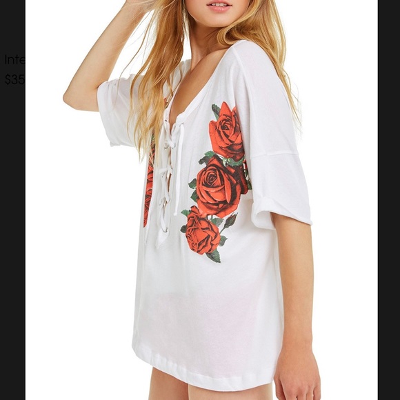 Beautiful WILDFOX roses blouse - Picture 3 of 6